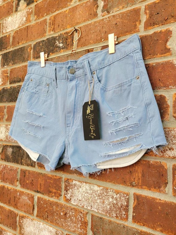 Levis 502 Cutoff Light Blue Shorts - Waist 32" - image 2