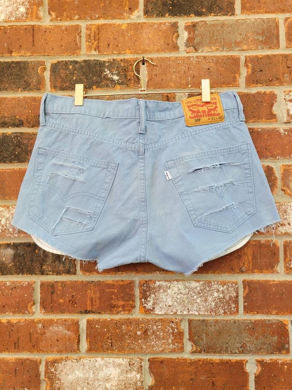 Levis 502 Cutoff Light Blue Shorts - Waist 32" - image 7