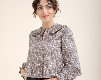 The Daisy - floral ruffle collar blouse