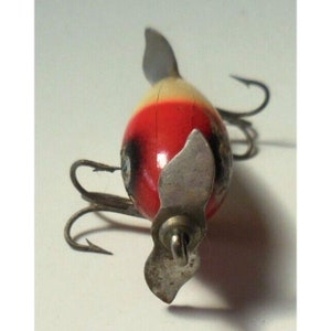 Red White Wood Lure 