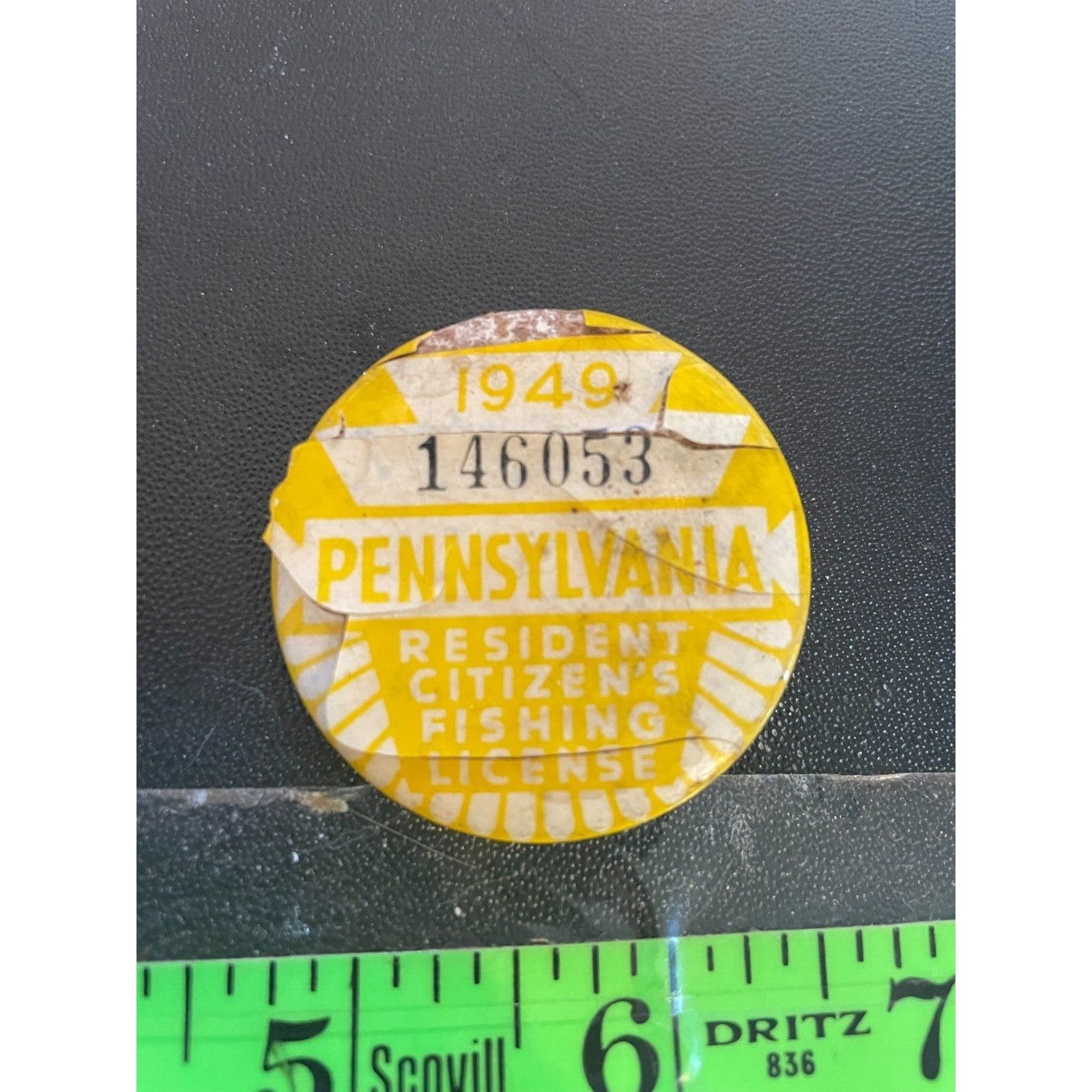 1949 Pennsylvania Fishing License Celluloid Button Badge Used 