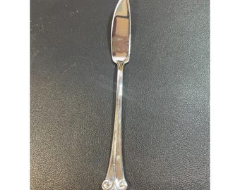 Oneida Stainless Milan Scroll pattern 7" Flat handle master Butter Knife