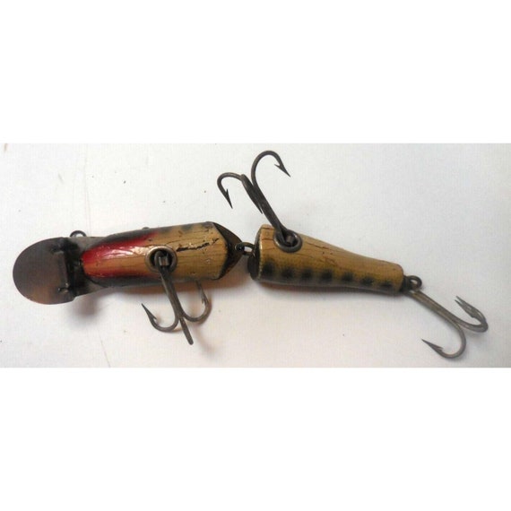 6 segmented fishing lure 6-Jointed "Life like" Smash'em Lures Available in snack size lengths of 5CM Vintage JOINTED Wood Fishing Lure