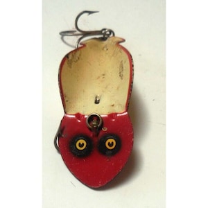 Vintage Metal Wobble Action Fishing Lure Red & White