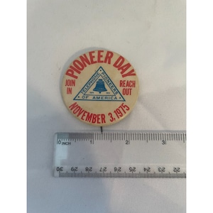 Telefon Pioneer of America Pin Vintage Pioneer Day Pin 1975