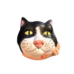 Porta forbici/corda da parete in ceramica VTG con faccia di gatto in smoking e fiocco rosa