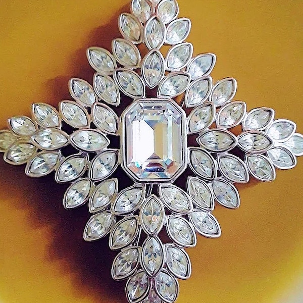 KENNETH JAY LANE Crystal Cruciform Brooch, Large, Jackie Kennedy Collection, Clear, Vintage