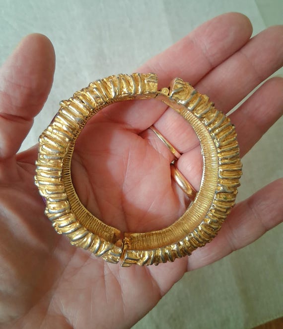 Kenneth Jay Lane KJL Gold Tone Hinged Bracelet, D… - image 11