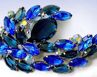 Bellissima spilla JULIANA Montana con strass blu verificata, taglio marchese, pietre AB, grande vintage