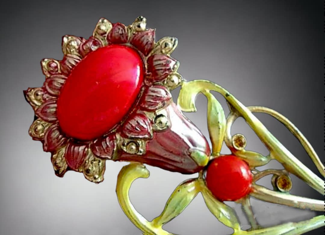 Broche Vintage émaillée Art Nouveau - Motif Fleurs - En Laiton Doré - Occasion