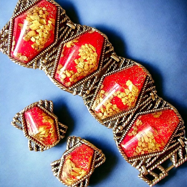 Red Gold Confetti Lucite Bracelet Earring Set, Shell Pieces, Extra Wide Chunky Selro Style Vintage