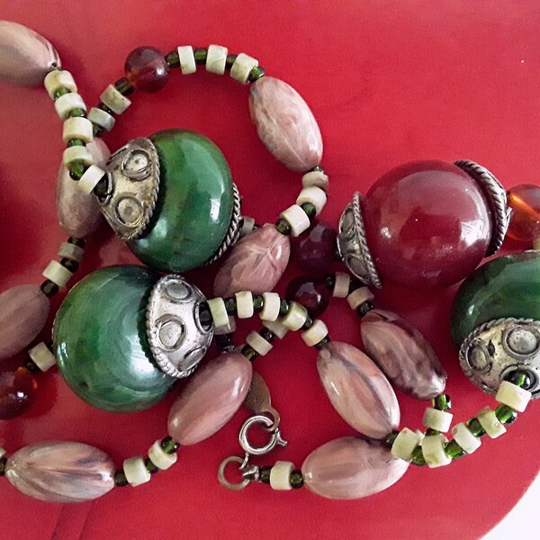 ALEXIS KIRK Beaded Earthy Necklace, Boho, Green Red Pink Beads, Vintage