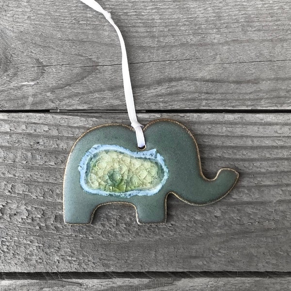 ELEPHANT GEODE CRACKLE Ornament: Custom Ornament, Decorative Ornament, Elephant Christmas Ornament, Geode Ornament, Elephant Ornament