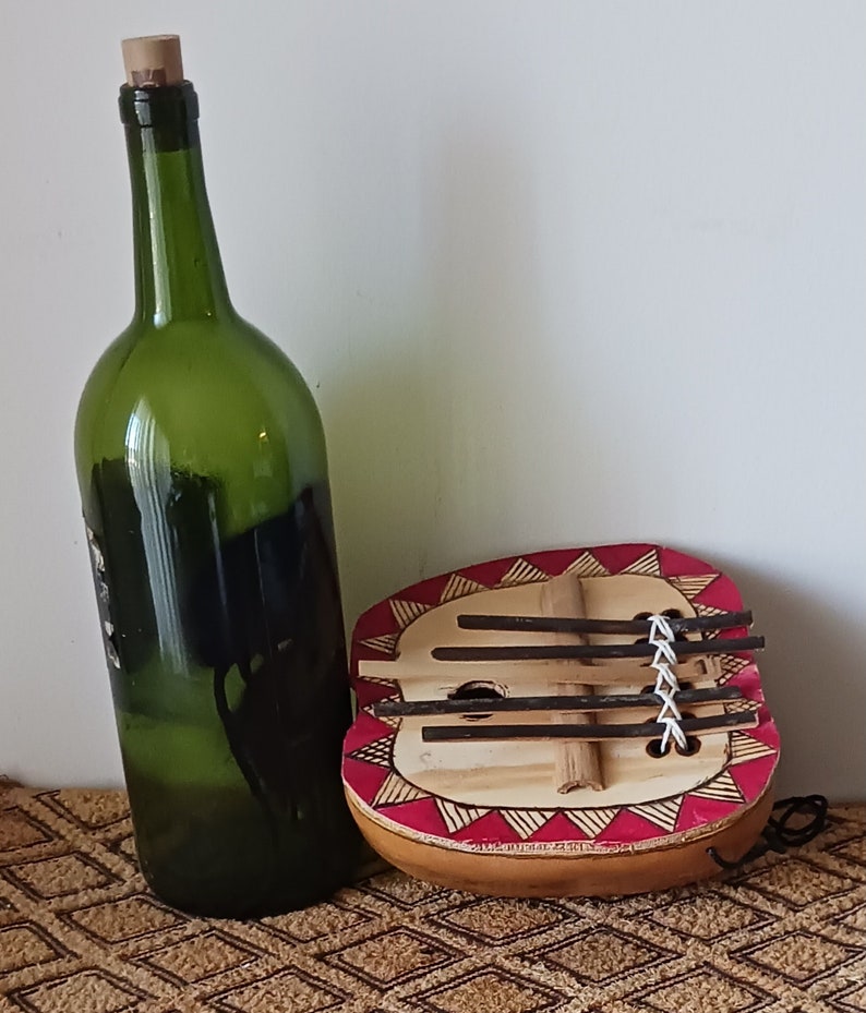 West/Central African-style thumb piano with bamboo tines image 3