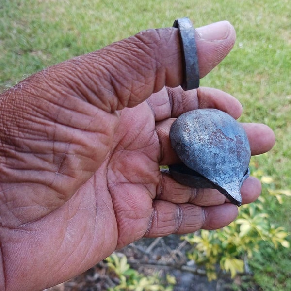 West African Metal Pod Bell (frikiywa)