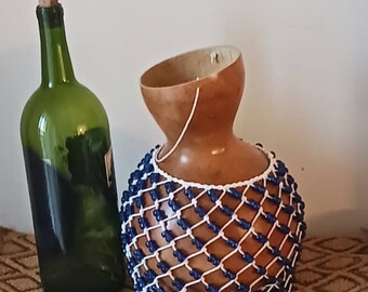 African-style netted gourd rattle (Şèkèrè): medium small