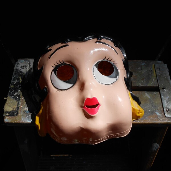 1986 Betty Boop Mask