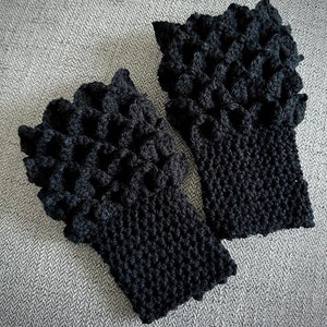 Black Dragon Scale Fingerless Gloves