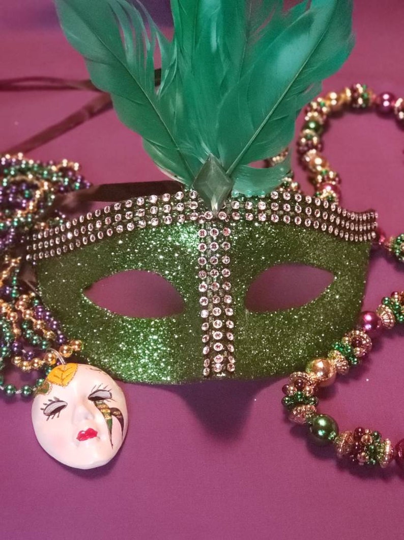 mardi gras green mask