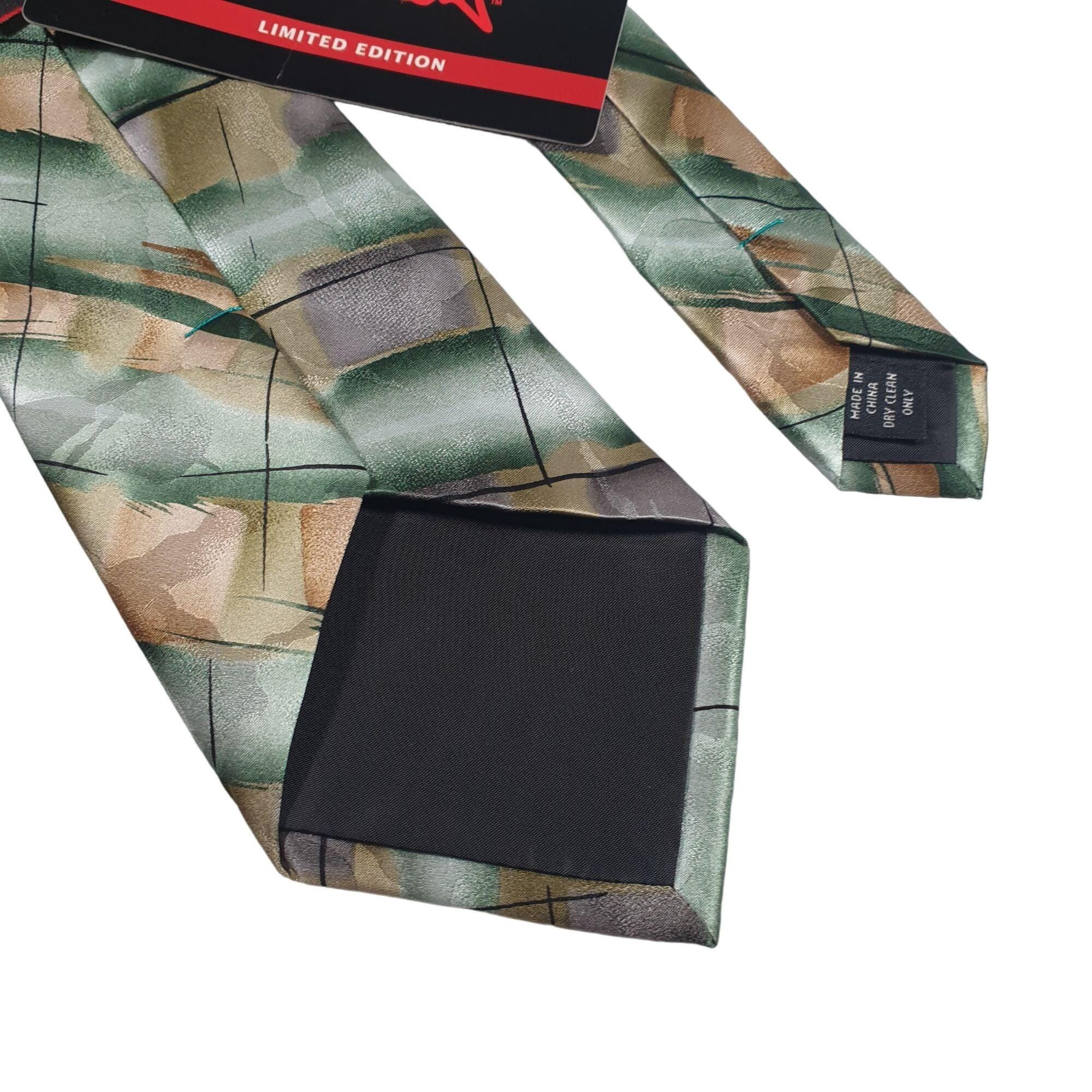 Cravate Homme J Garcia édition Collector 100% Soie - Imprimé Graphique - Largeur 3,75"