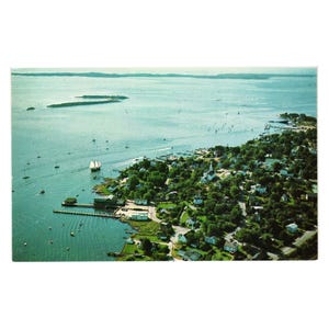 Carte postale Un baleinier mystique descendant la rivière Mystic au-delà de Noank Long Island Sound