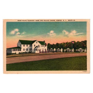 Carte postale vintage Snow White Tourists Home Deluxe Cabins Carte postale Pompey NY Route 20 Linge de maison