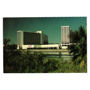 Carte postale vintage Flamingo Hotel Casino Laughlin Nevada NVCUS-20 Vacation Tourist