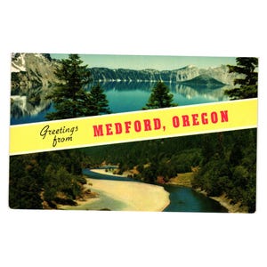 Saluti da Medford, Oregon, cartolina, Crater Lake, attrazione stradale, montagne