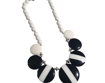 Black White Acrylic Round Necklace Jewelry Bold Beaded Striped Clasp Gift