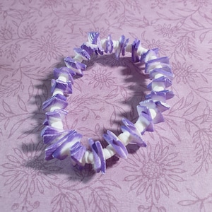 Vintage Puka Dyed Purple White Shell Chip Stretch Bracelet 7&quot; Beach Core Boho