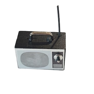 Vintage Dollhouse Miniature Portable TV Figurine Antenna Handle Furniture