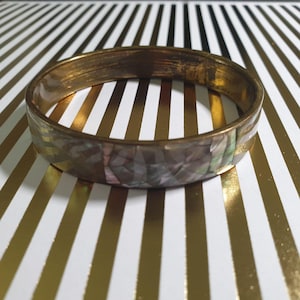 Bracelet jonc vintage en laiton avec incrustation de nacre, cadeau de plage irisé