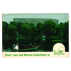 Vintage Boston Park Plaza Hotel Carte postale touristique Scenic Park Boat Scene 10 100