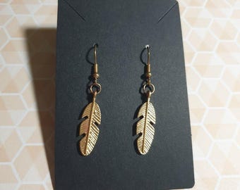 Gold Tone Feather Drop Earrings Hook Lightweight Bohemian Dangle Jewelry Women