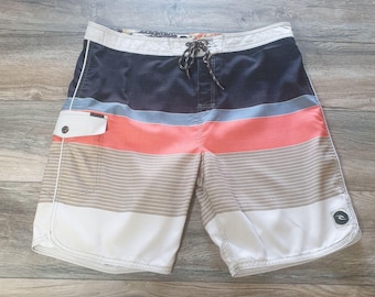 Rip Curl Surf Craft Men Board Shorts Size 38 Vacation Beach Pool Cruise Striped