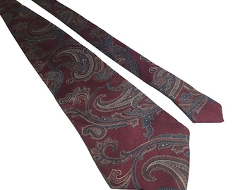 Gravata Pierre Cardin Borgonha com Estampa Paisley em Seda, Clássica, Moda Masculina, Paris, Vintage, Presente