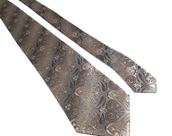Van Heusen Paisley Silk Tie Classic Menswear Accessory Elegant Neutral Tones Formal Wear