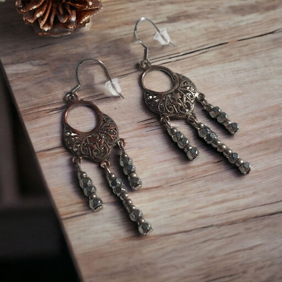 Vintage Dangle Bead Handmade Earrings Womens Jewe… - image 1