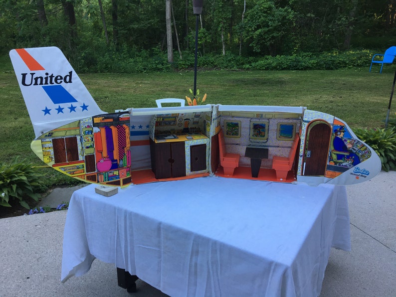 barbie and friend vehicle