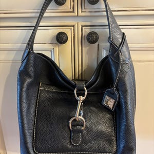 Vintage DOONEY and BOURKE Black Pebble Leather Shoulder Bag Handbag Purse