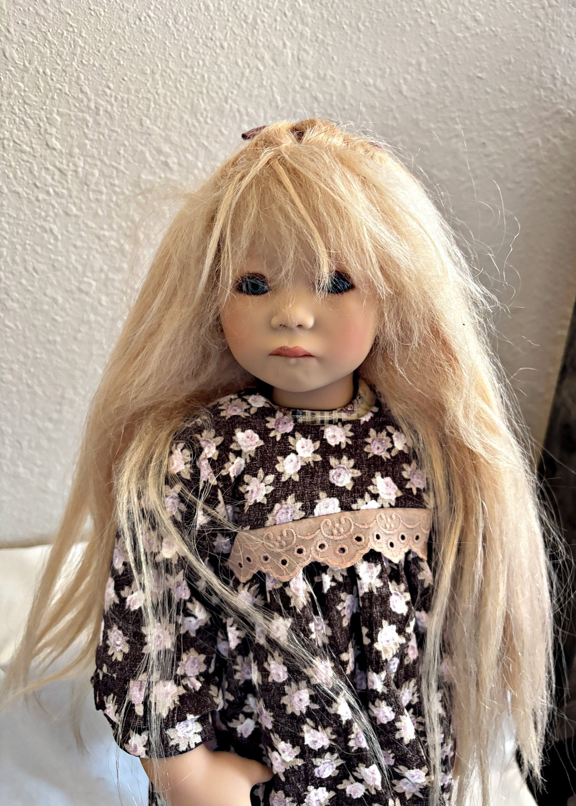 Poupée d'artiste Annette Himstedt doll 75 cm. Excellent état voir photos