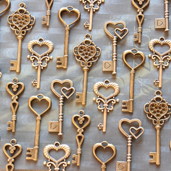 50 Heart Skeleton Key Collection Antiqued Brass Wedding Key Wholesale Lot  Bulk Keys of Spring 