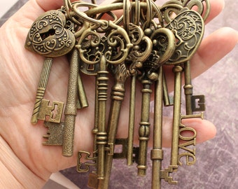 Large 12 Very Heavy Metal Gold Brass Look Skeleton Keys on Large Key –  Treasure Valley Antiques & Collectibles