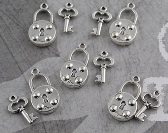 5 Sets Antique Silver Tiny Lock & Key Charms Vintage Style Lock And Key