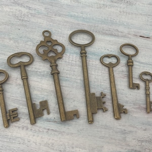 Set of 28 Vintage old look Master Keys Collection Antiqued Brass Double Sided  Wholesale Lot Bulk