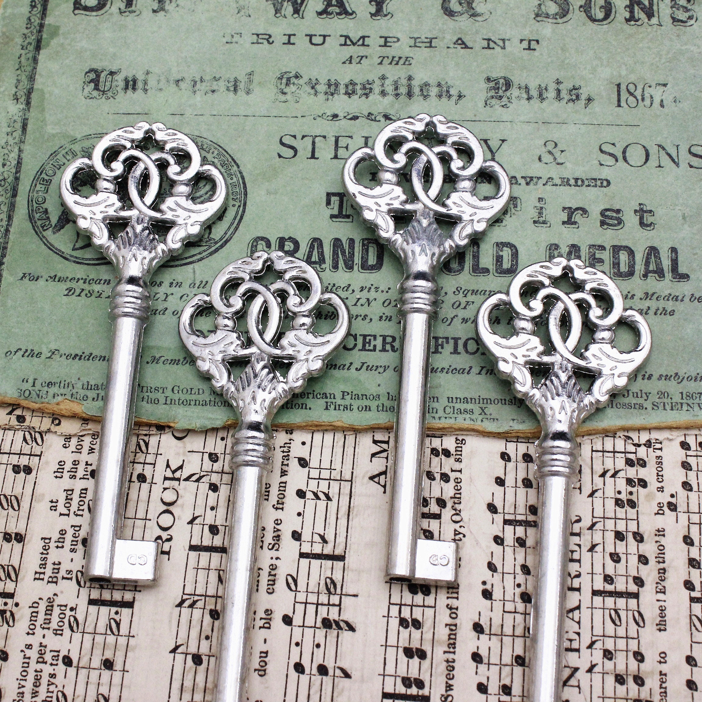 Extra Large Skeleton Key Giant 3.5'' Double Sided Silver Tone Steampunk ...
