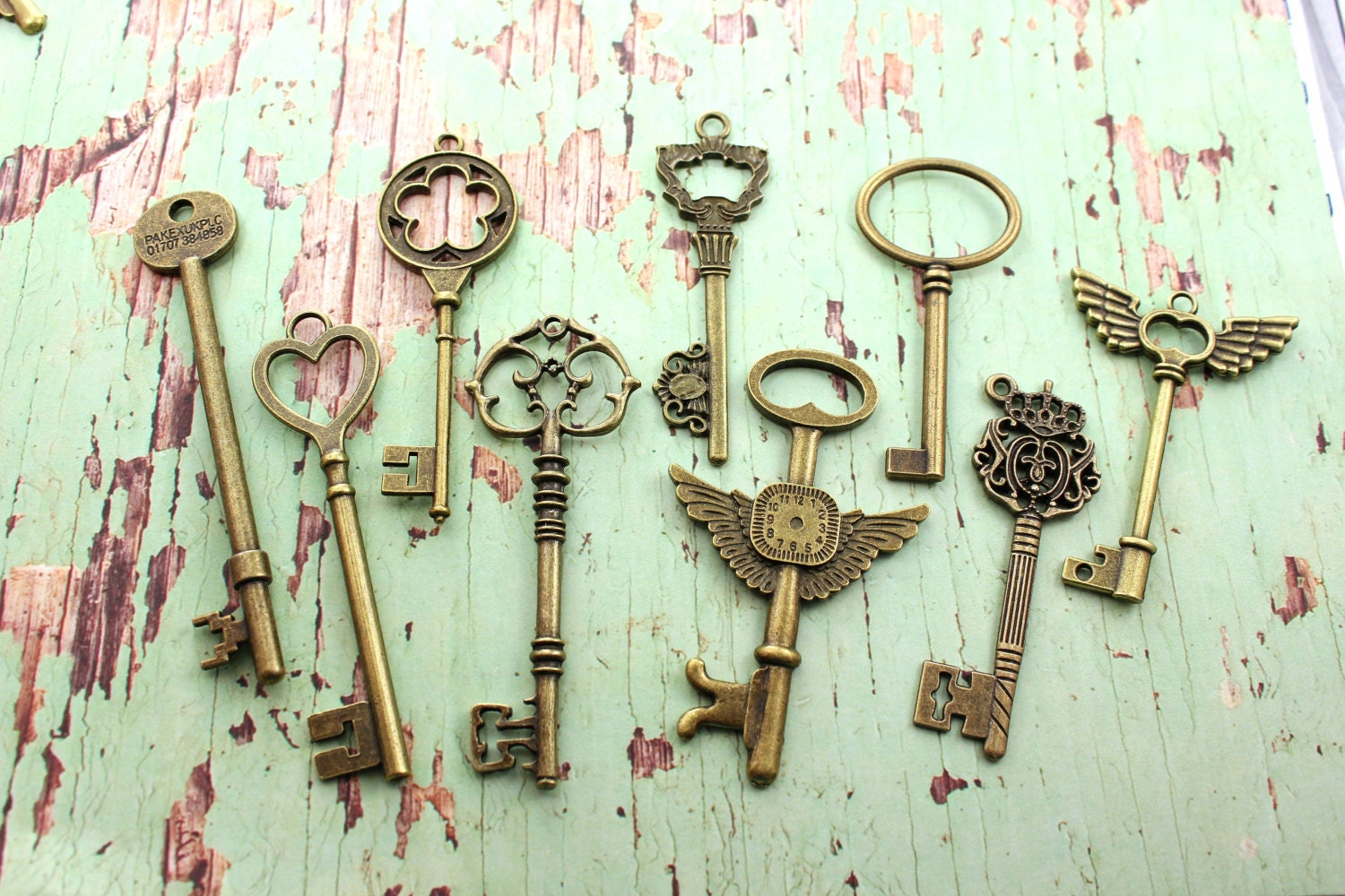 Set of 18 Large Skeleton Key Collection Antiqued Brass - Etsy
