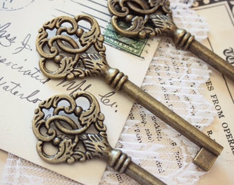 Extra Large  skeleton key Giant 3.5'' Double sided Antique Brass Steampunk Supplies Wedding Key wholesale lot bulk