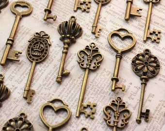60 Vintage Style Keys Collection Antique Brass Wedding Key scrapbooking Wonderland party