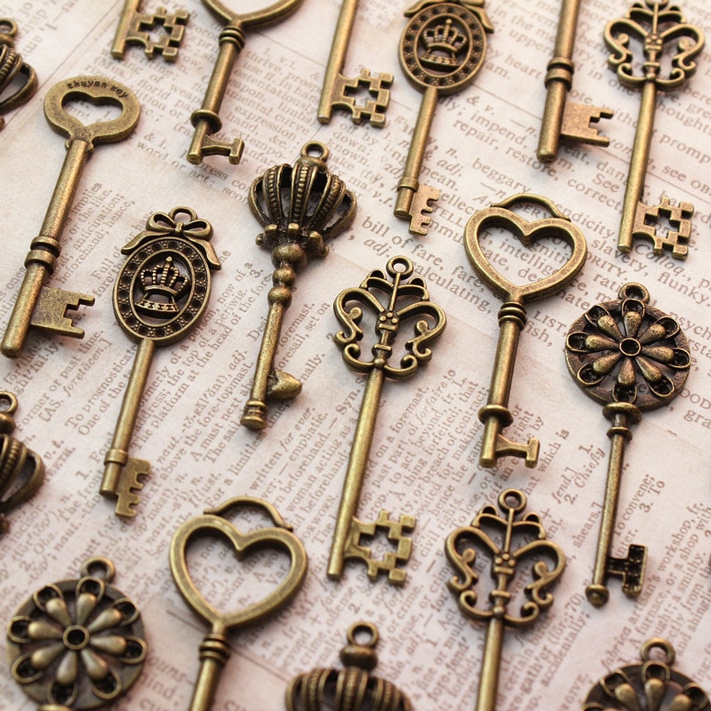 60 Vintage Style Keys Collection Antique Brass Wedding Key scrapbooking Wonderland party